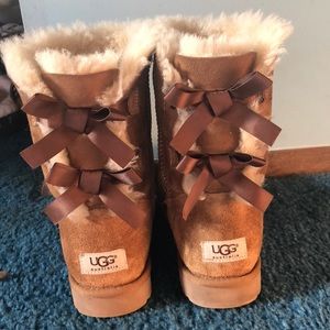 Bailey Bow II Boot (Chestnut)